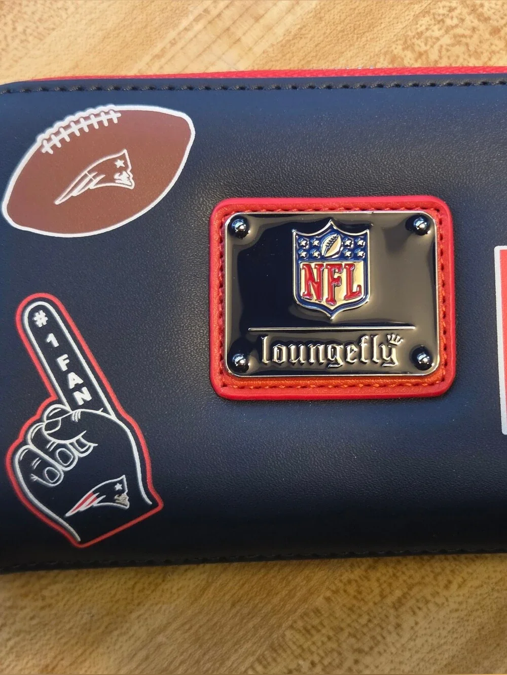 Loungefly NWT New England Patriots Zip Around Compact Wallet